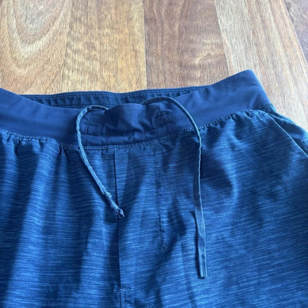Lululemon Mens S Athletic Shorts Blue Heathered 9 Inseam Training Gym Running